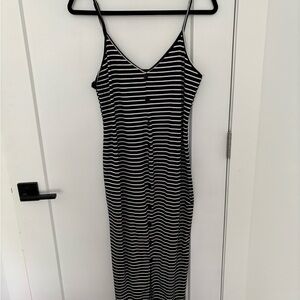 SHEIN Black and White Sleeveless Dress